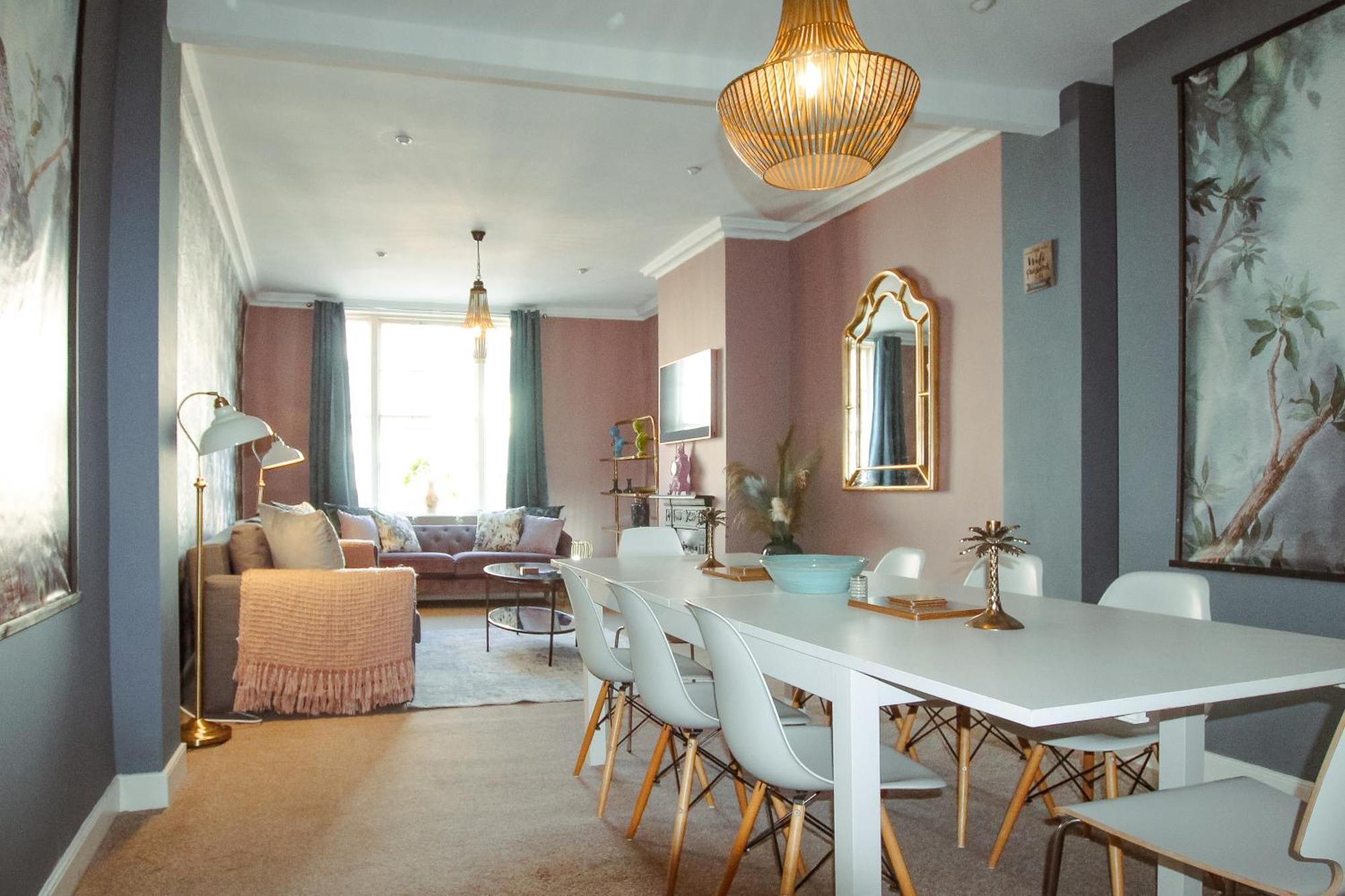Built 1804 Caldecott Town House On The Rows By Rework Accommodation Chester Bagian luar foto