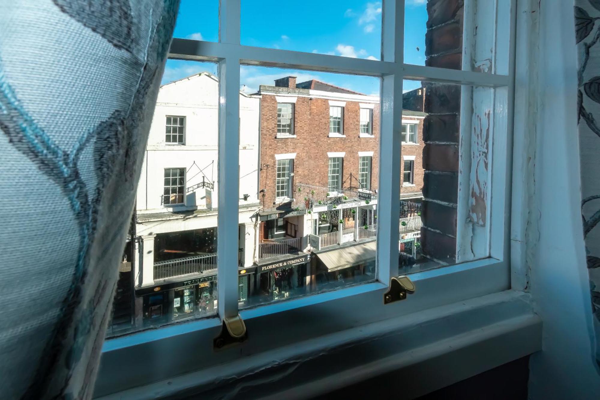 Built 1804 Caldecott Town House On The Rows By Rework Accommodation Chester Bagian luar foto